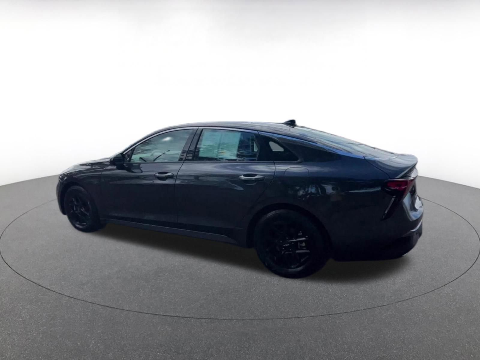Thumbnail: 2025 Kia K5 - 10