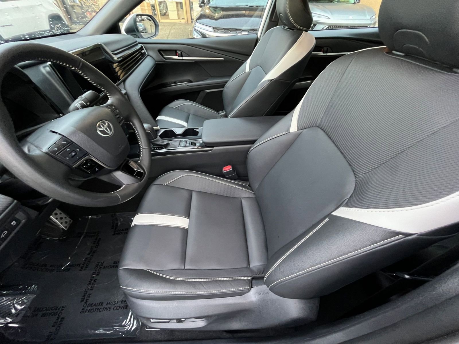 Thumbnail: 2025 Toyota Camry - 27