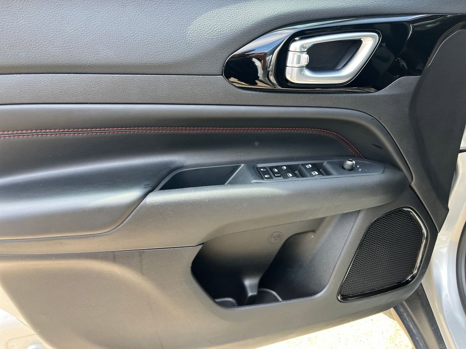 Thumbnail: 2025 Jeep Compass - 18