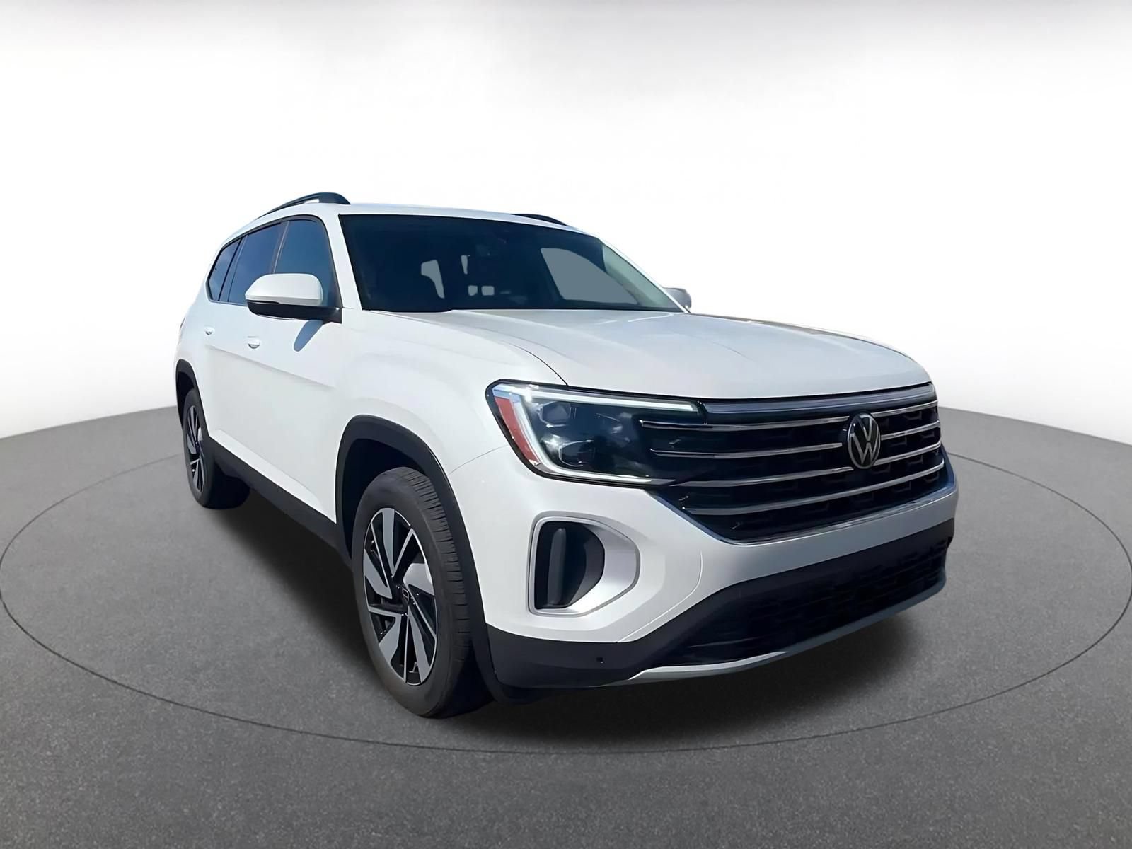 Thumbnail: 2026 Volkswagen Atlas - 3