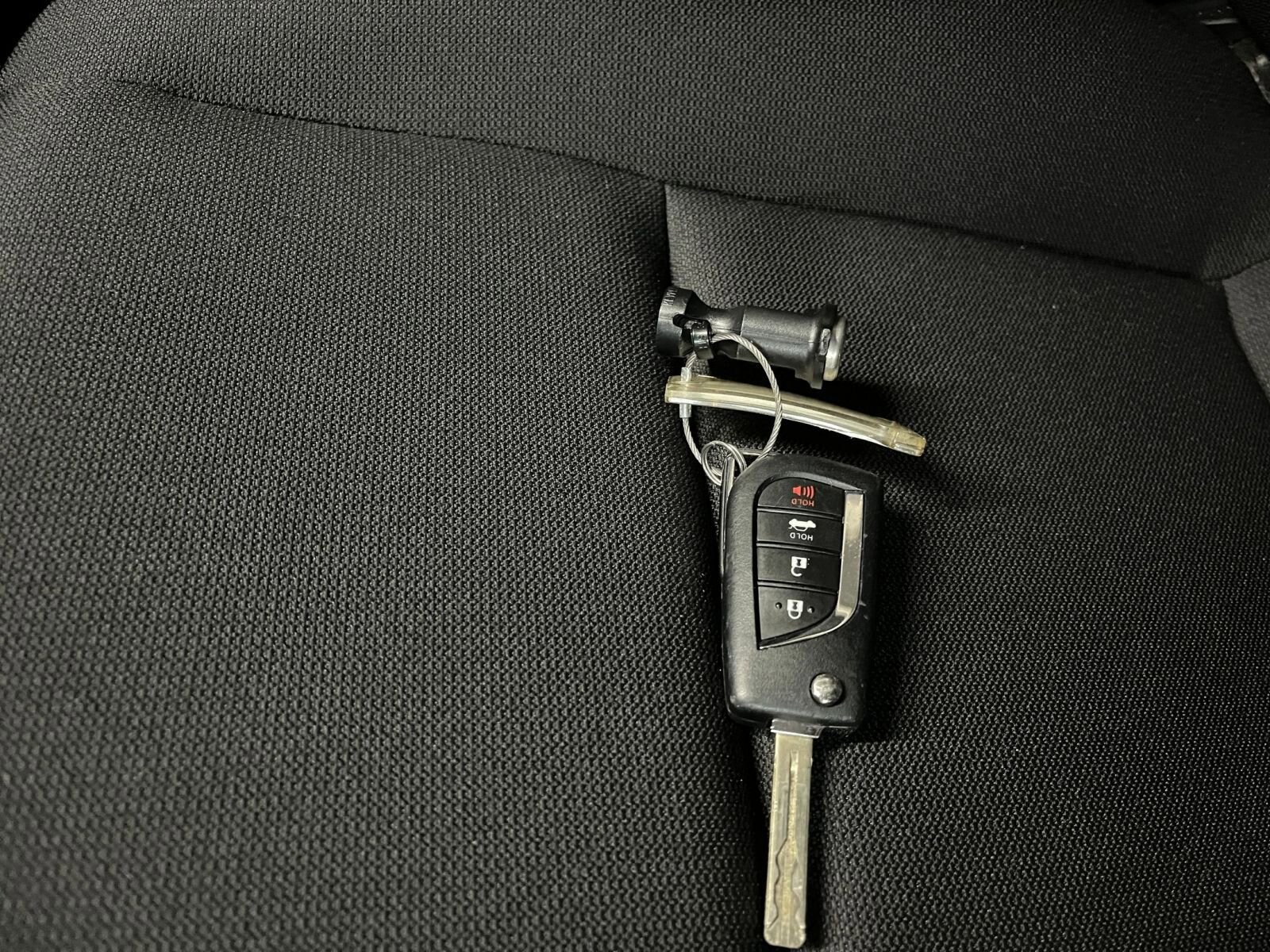 Thumbnail: 2025 Toyota Corolla - 22