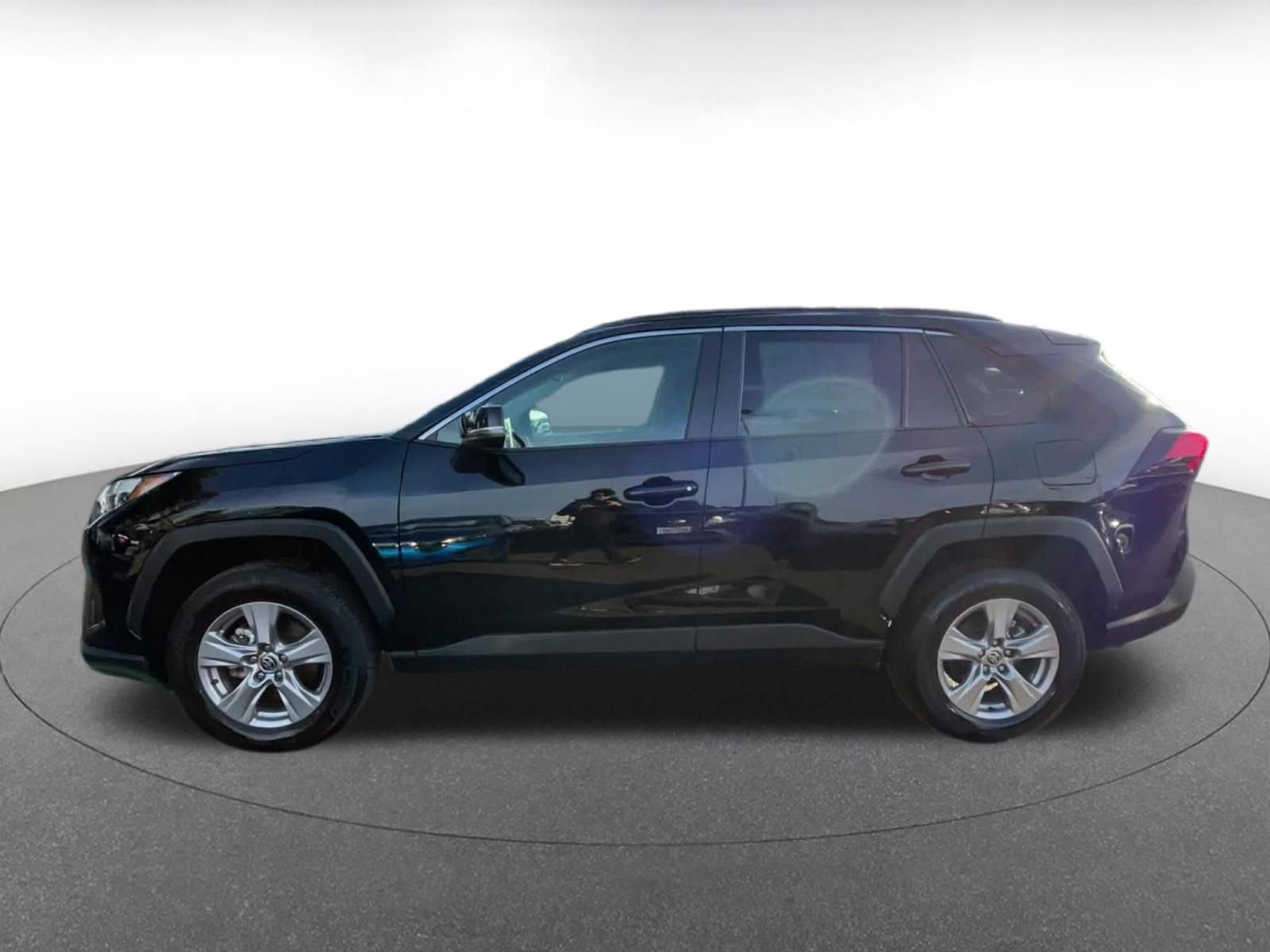 Thumbnail: 2025 Toyota RAV4 - 9