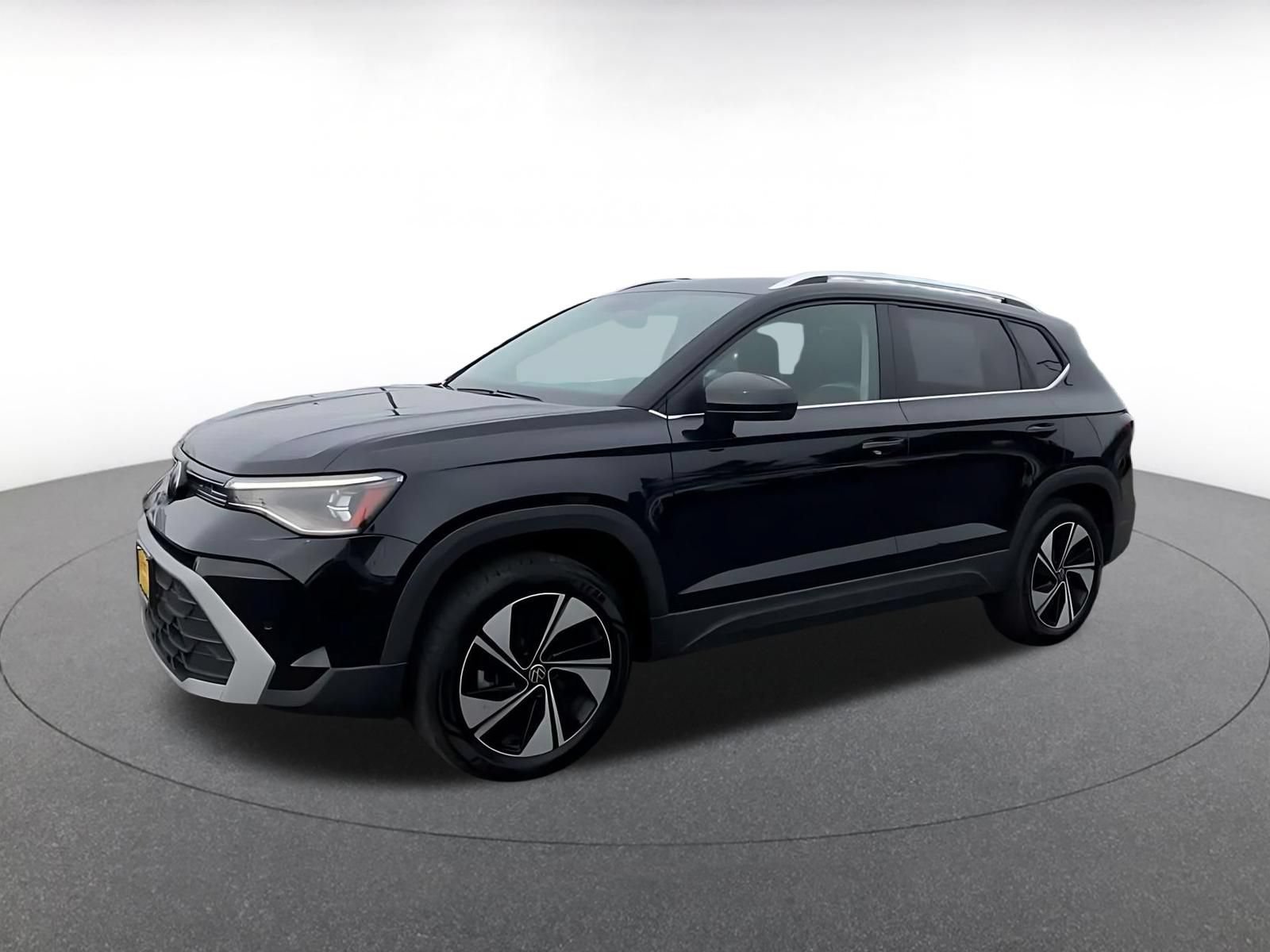 Thumbnail: 2026 Volkswagen Taos - 6