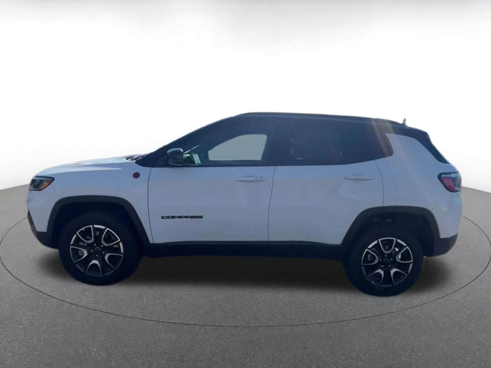 Thumbnail: 2026 Jeep Compass - 9