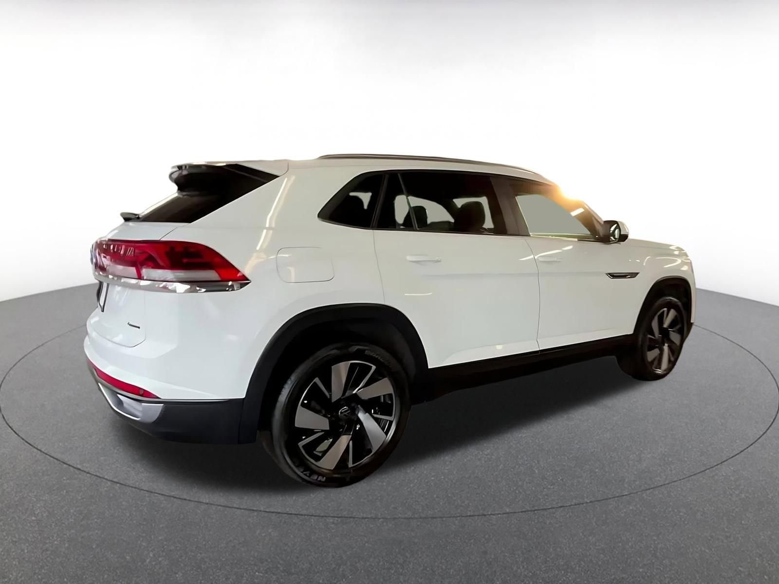 Thumbnail: 2025 Volkswagen Atlas - 14