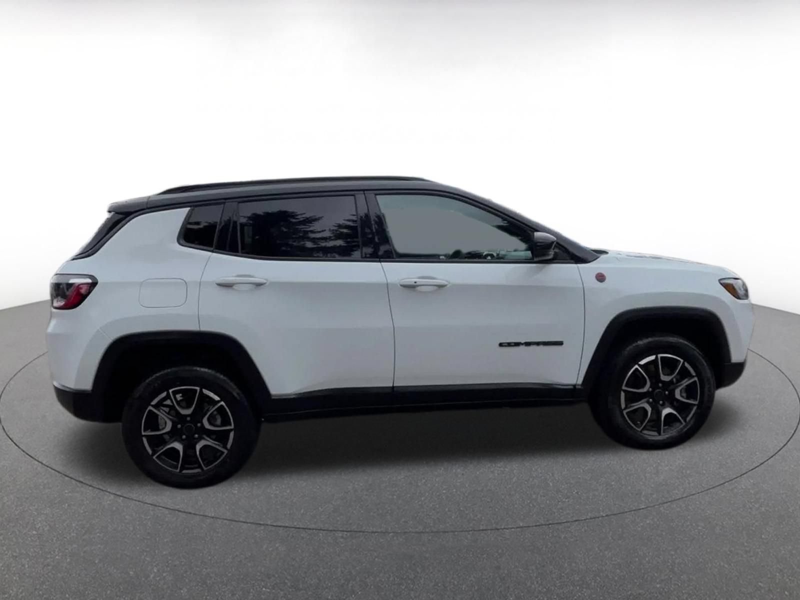 Thumbnail: 2025 Jeep Compass - 13