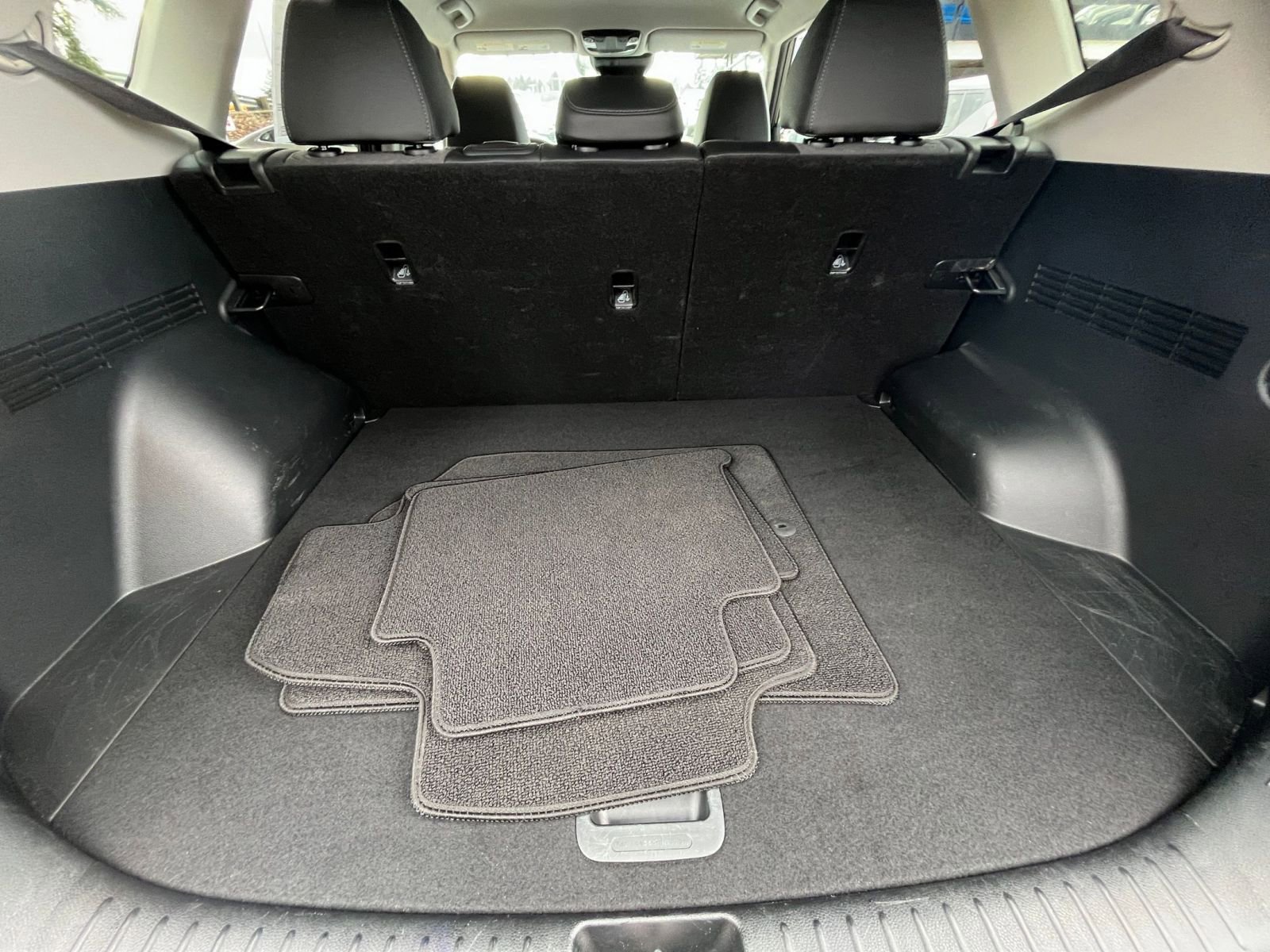 Thumbnail: 2025 Kia Seltos - 33