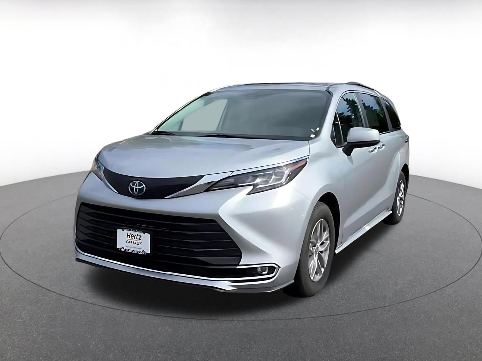 Thumbnail: 2023 Toyota Sienna - 7
