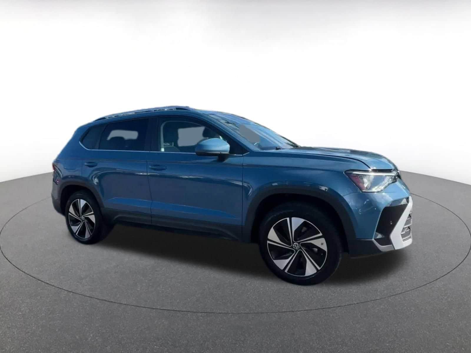 Thumbnail: 2026 Volkswagen Taos - 2