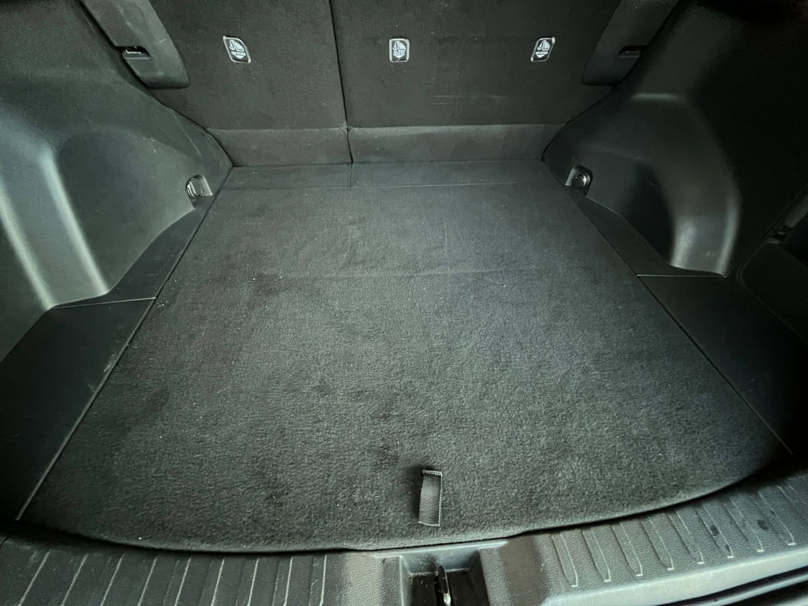 Thumbnail: 2025 Toyota RAV4 - 31