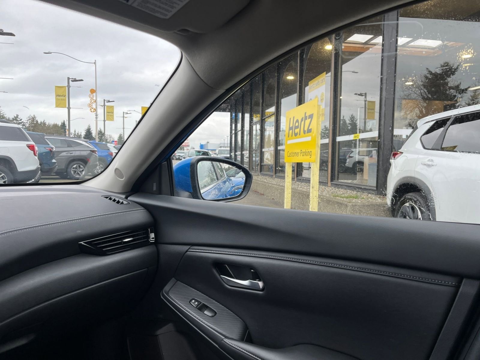 Thumbnail: 2025 Nissan Sentra - 35