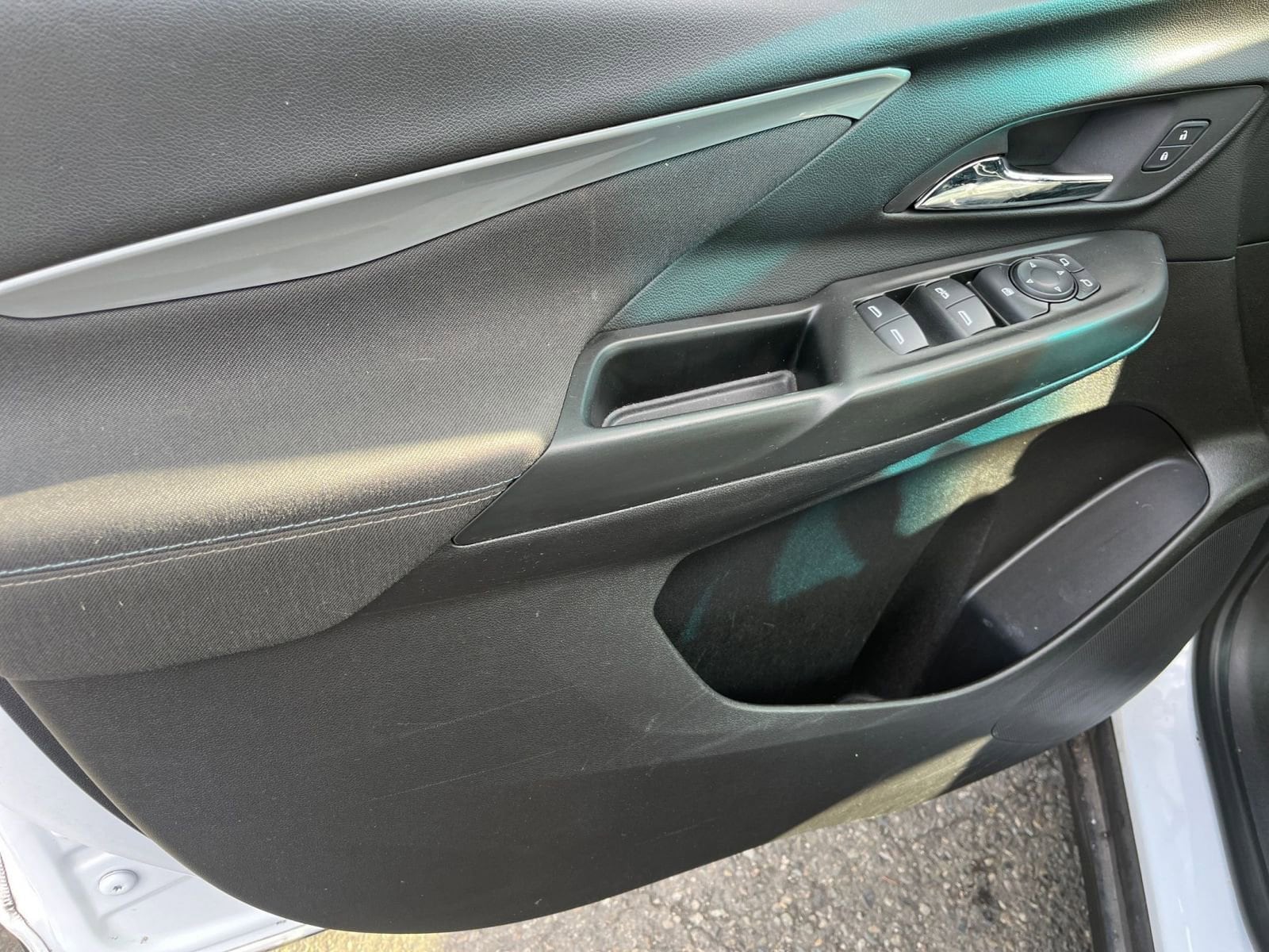 Thumbnail: 2023 Chevrolet Bolt EV - 22