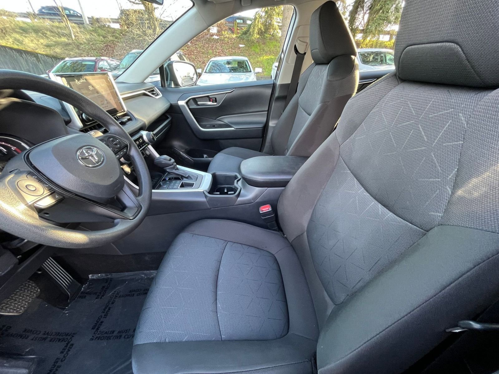 Thumbnail: 2025 Toyota RAV4 - 28