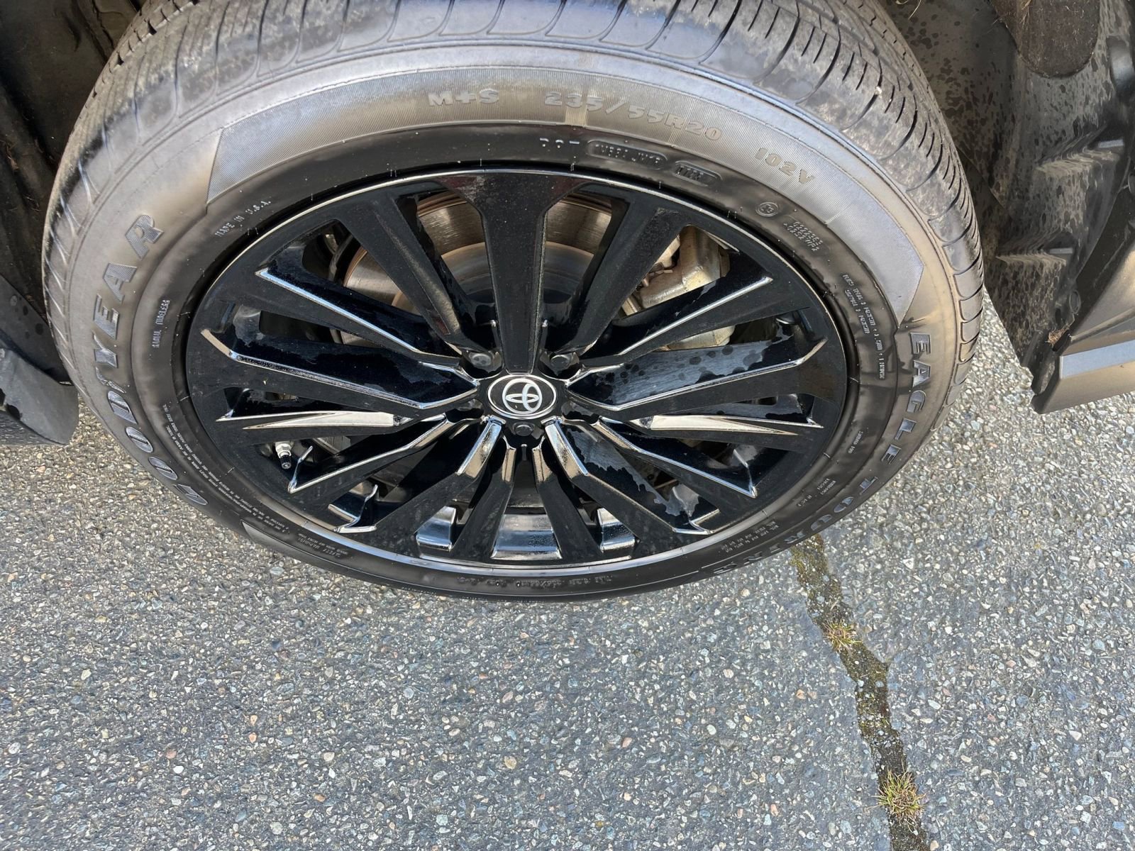 Thumbnail: 2025 Toyota Highlander - 33