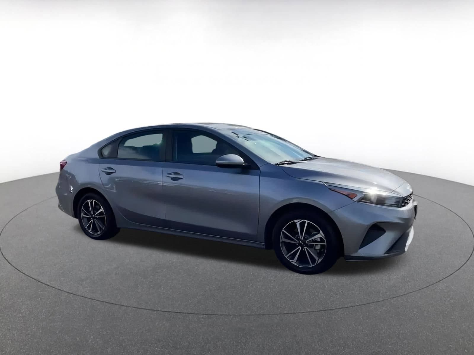 Thumbnail: 2024 Kia Forte - 2