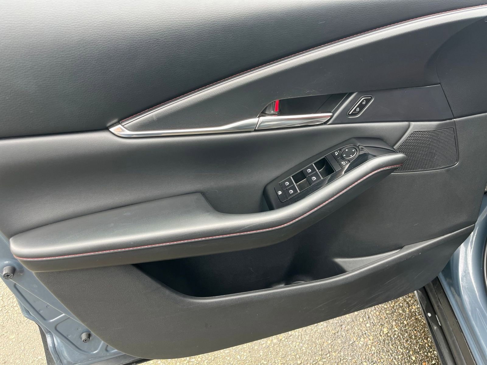 Thumbnail: 2025 Mazda CX-30 - 18