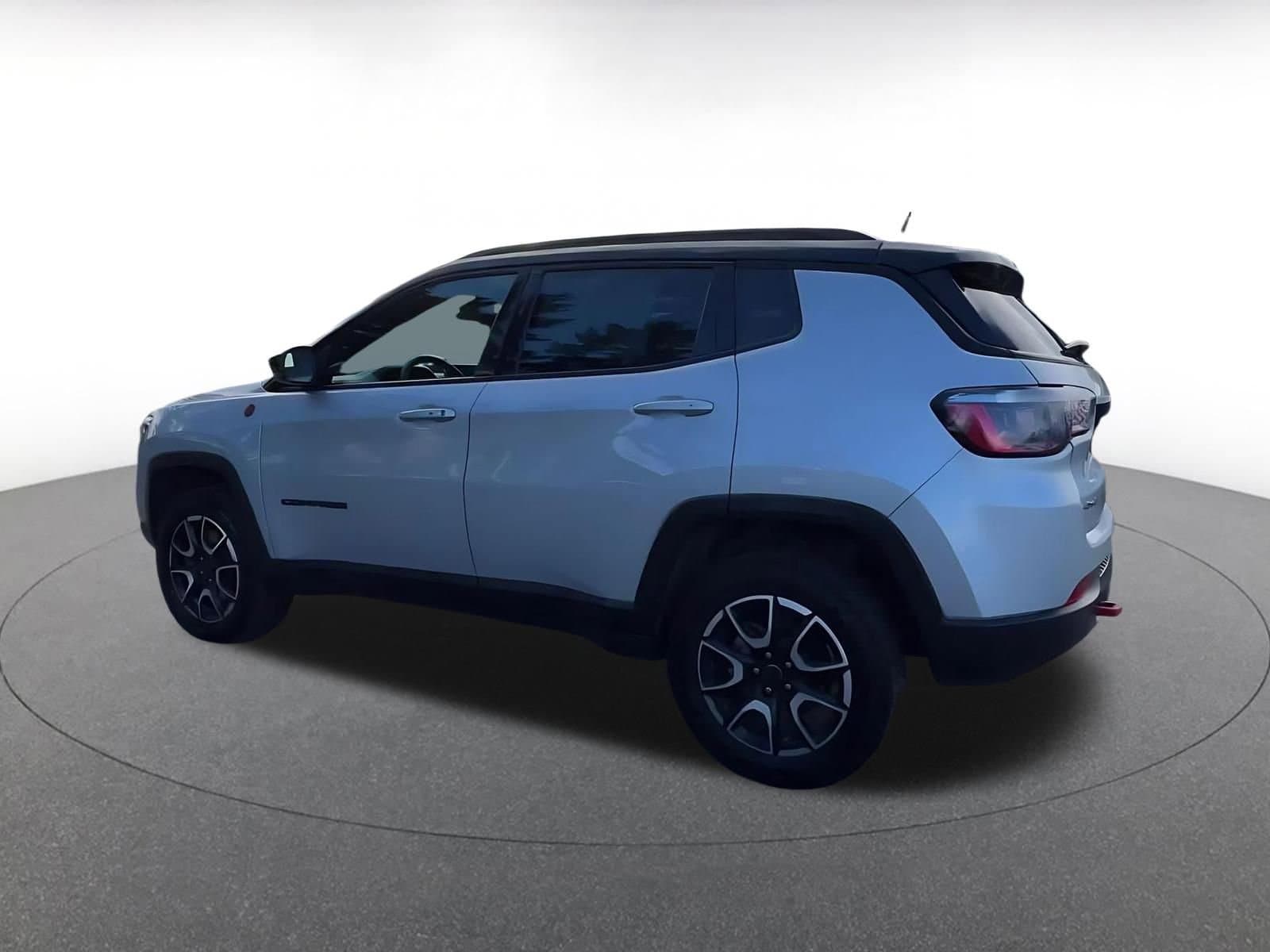 Thumbnail: 2025 Jeep Compass - 10