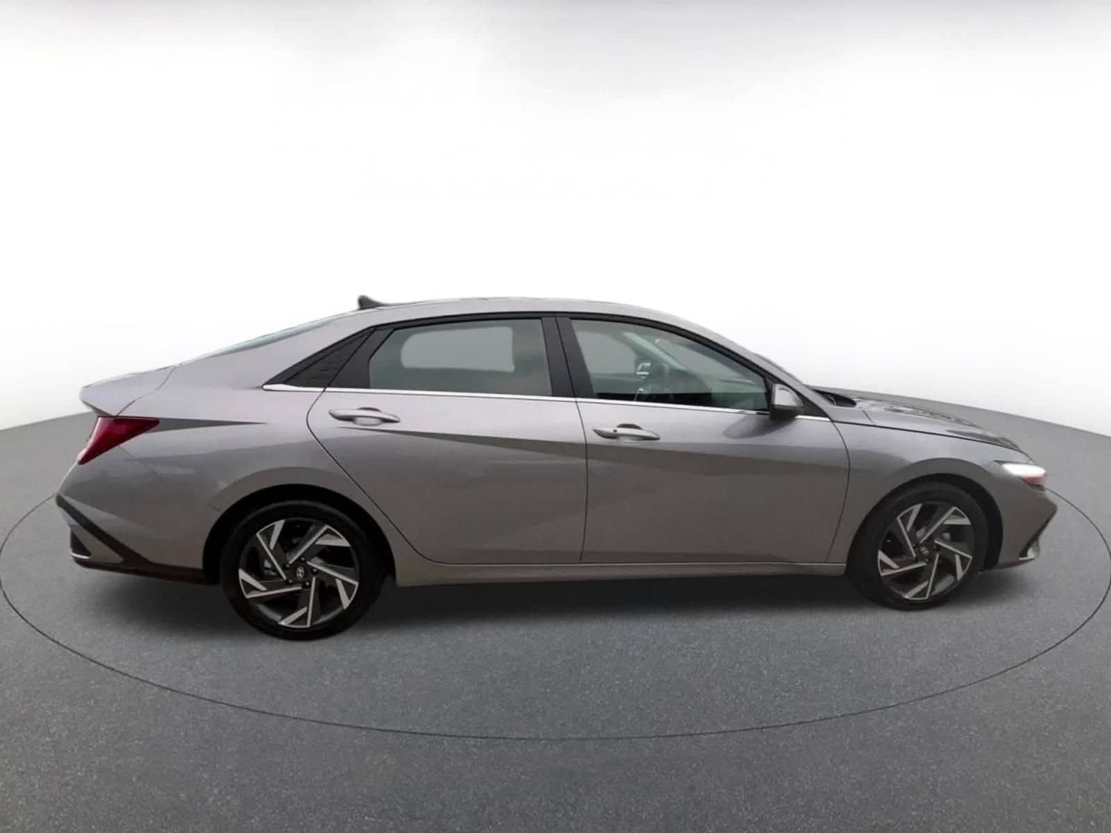 Thumbnail: 2025 Hyundai Elantra - 16