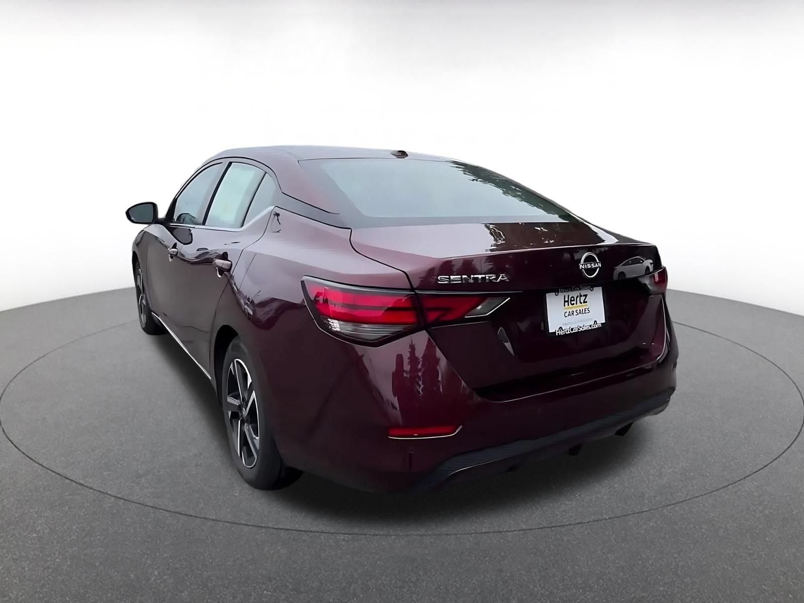 Thumbnail: 2025 Nissan Sentra - 10