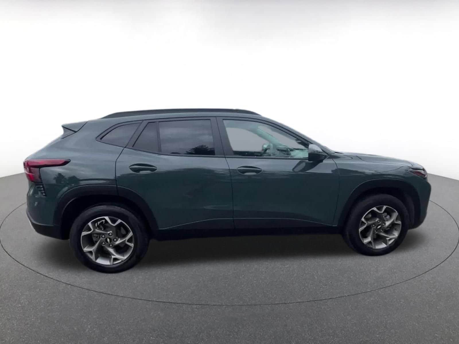 Thumbnail: 2025 Chevrolet Trax - 16