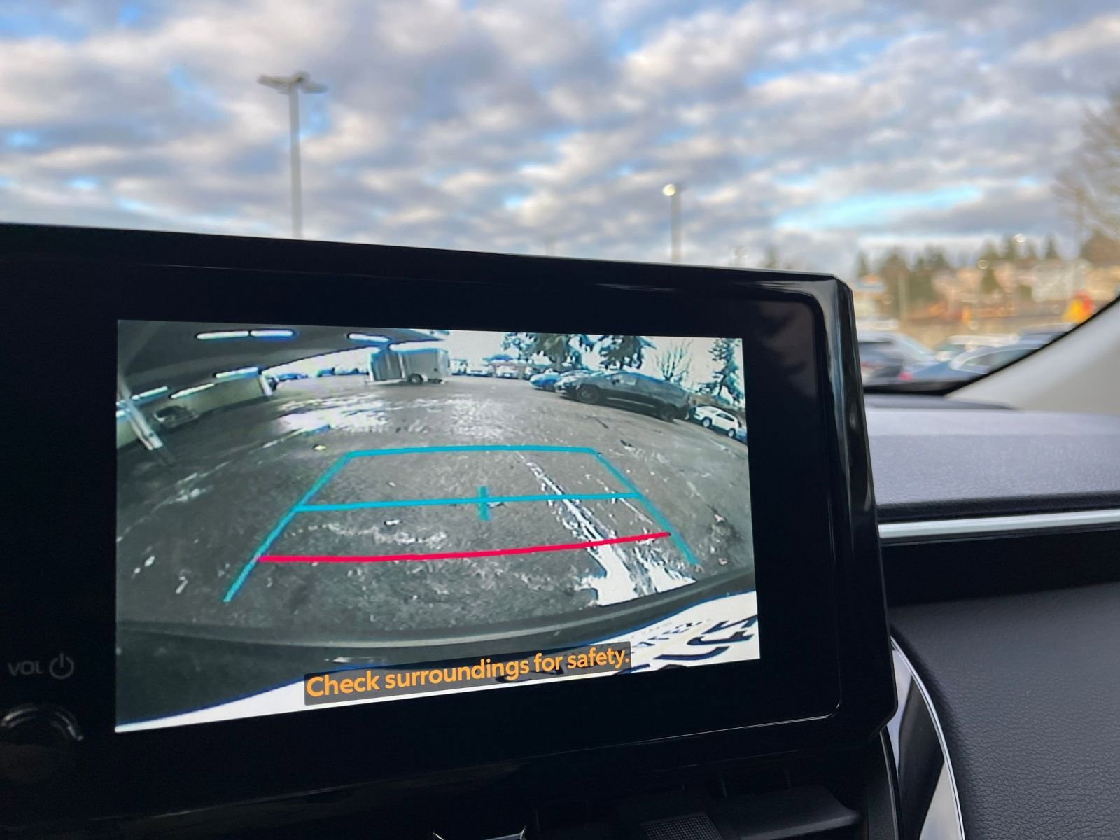 Thumbnail: 2025 Toyota Corolla Cross - 24