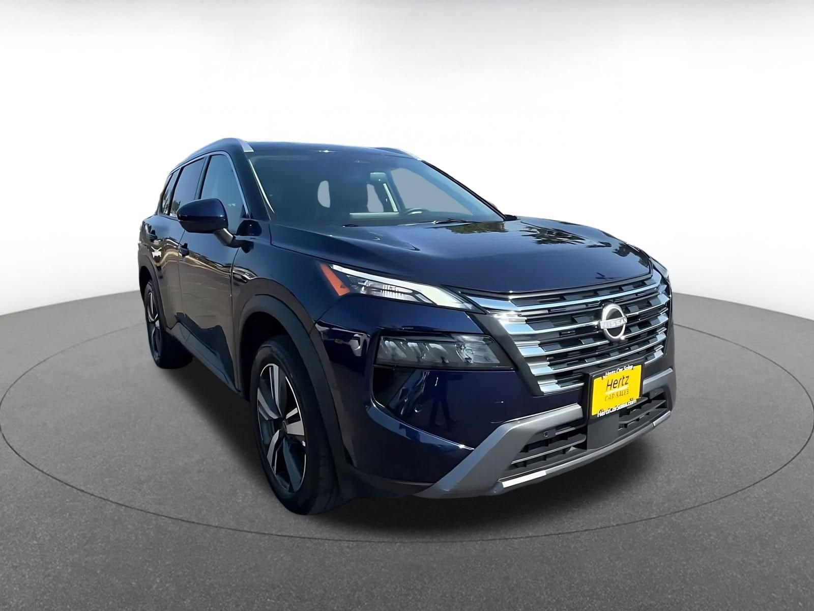 Thumbnail: 2026 Nissan Rogue - 3