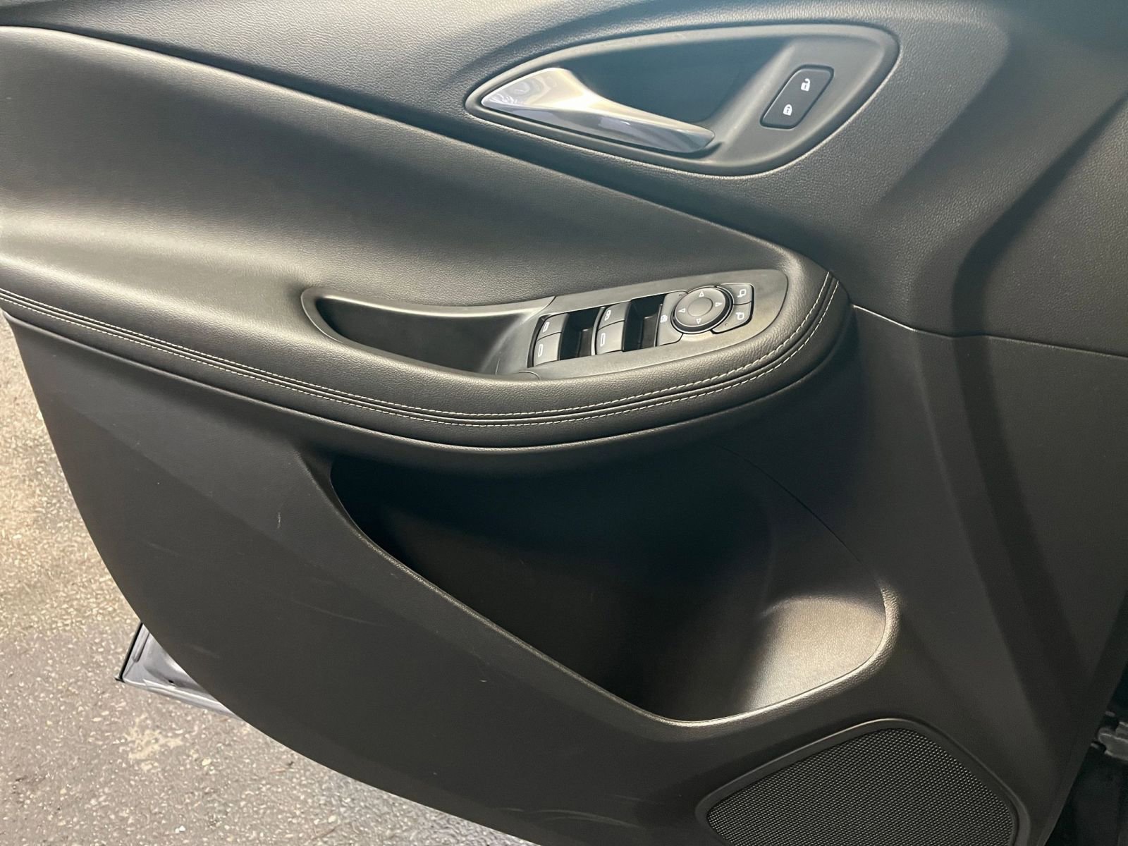 Thumbnail: 2025 Buick Encore GX - 18