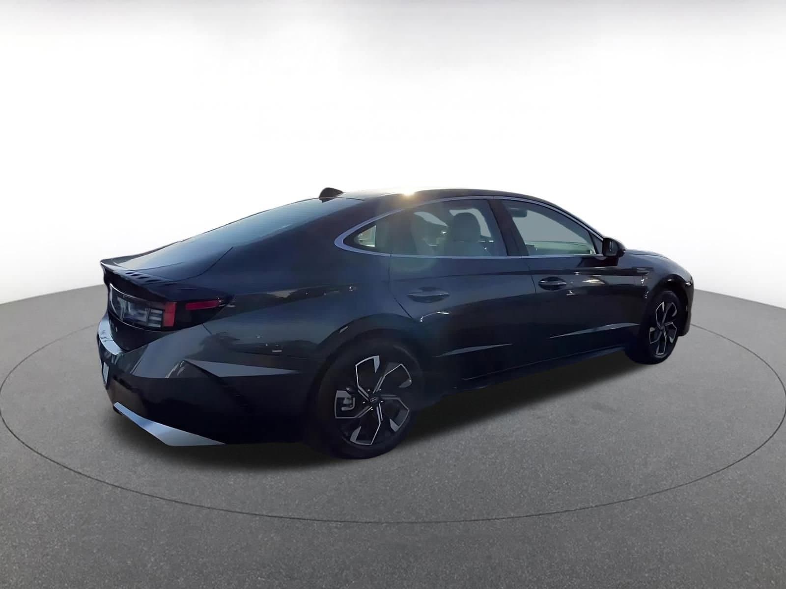 Thumbnail: 2025 Hyundai Sonata - 14