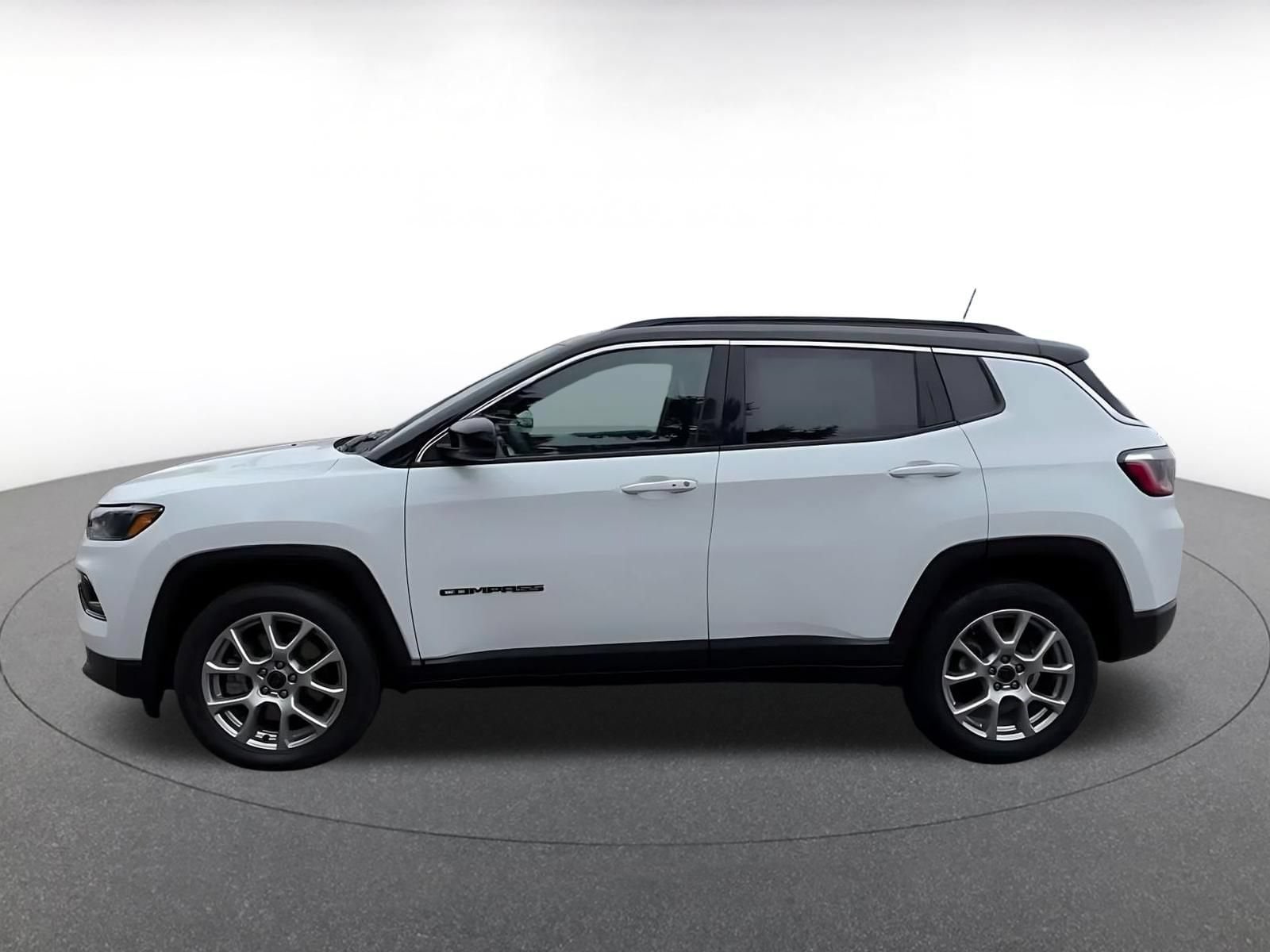 Thumbnail: 2025 Jeep Compass - 8
