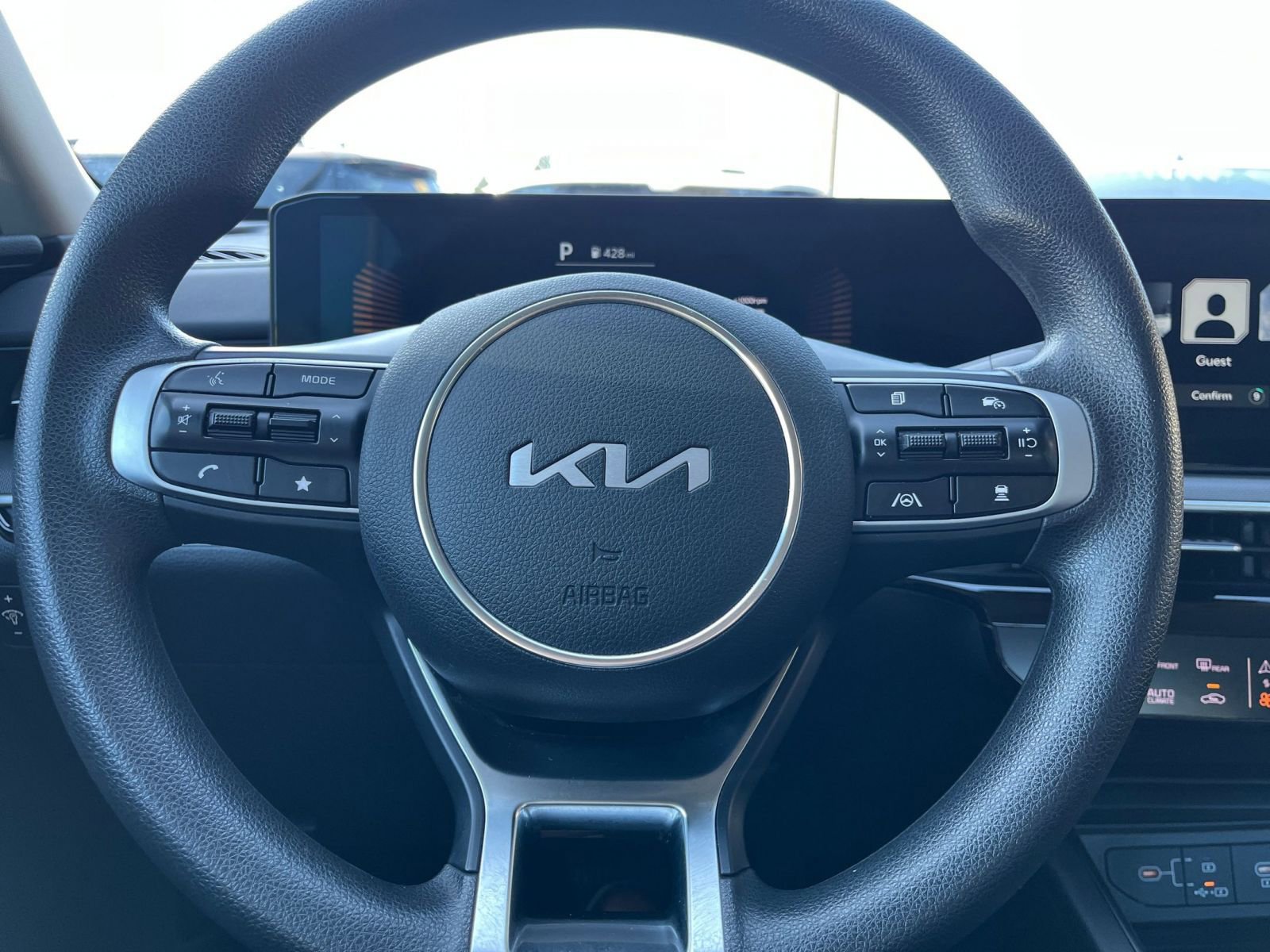 Thumbnail: 2025 Kia K5 - 29