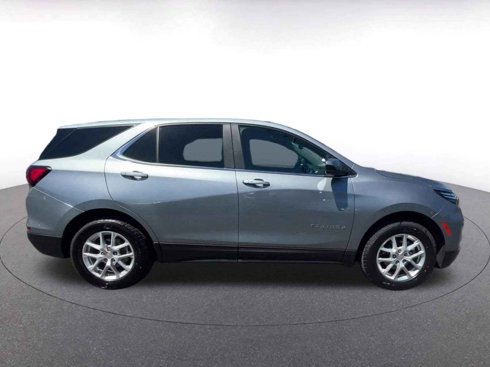 Thumbnail: 2023 Chevrolet Equinox - 16