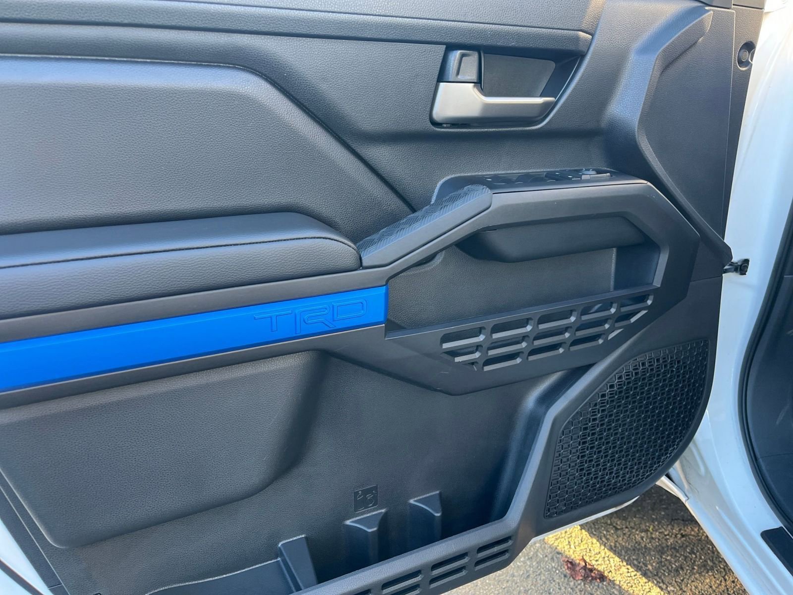 Thumbnail: 2025 Toyota Tacoma - 18