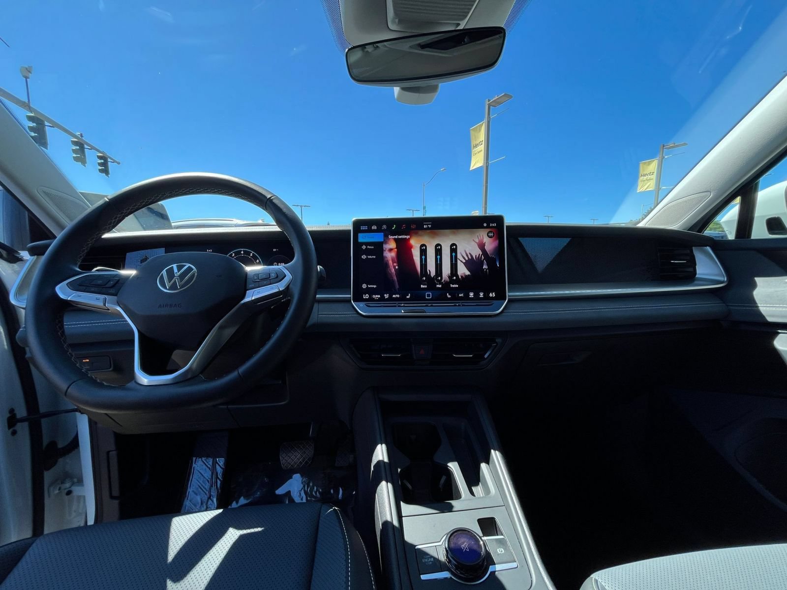 Thumbnail: 2026 Volkswagen Tiguan - 30
