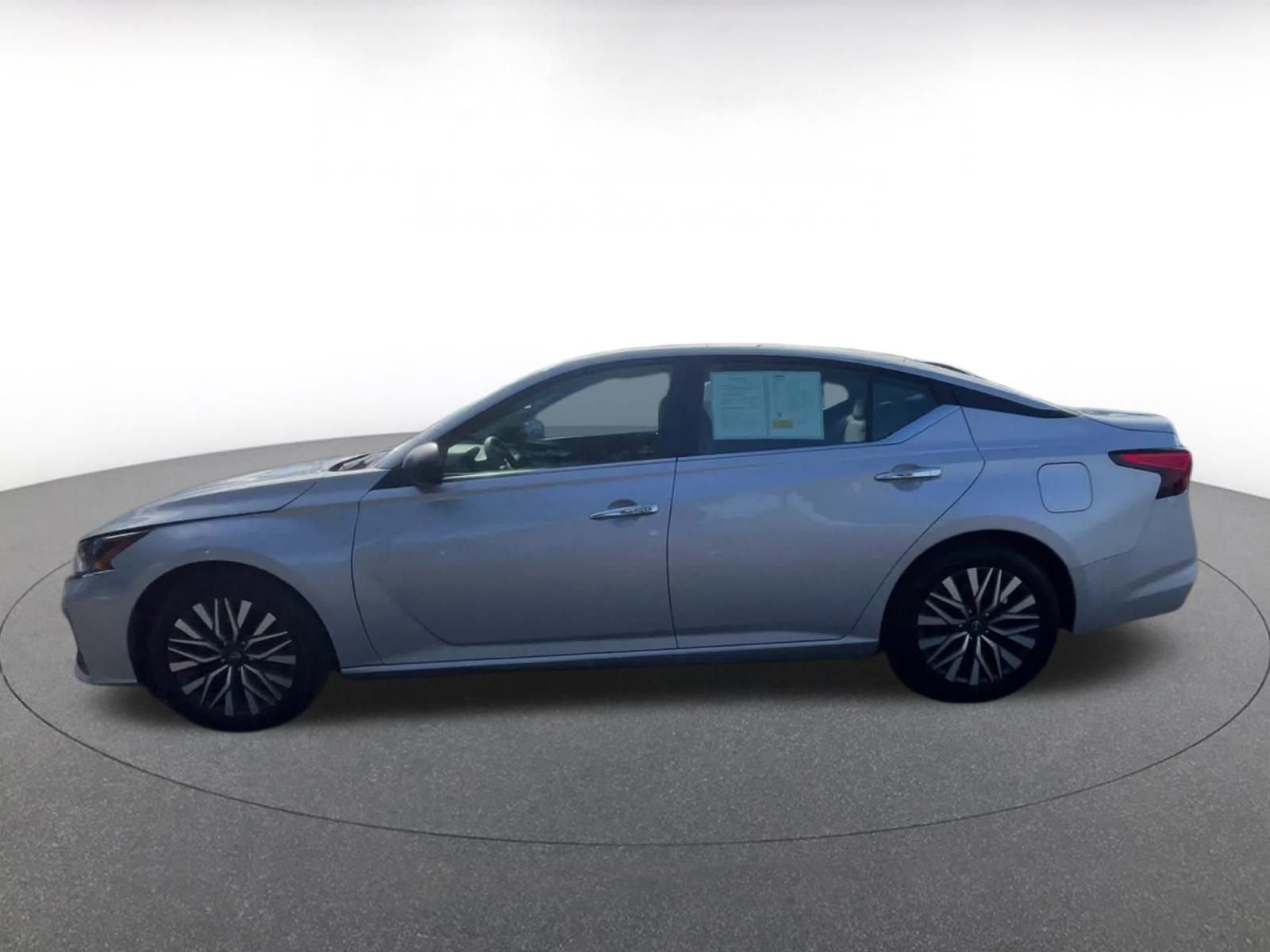 Thumbnail: 2024 Nissan Altima - 9