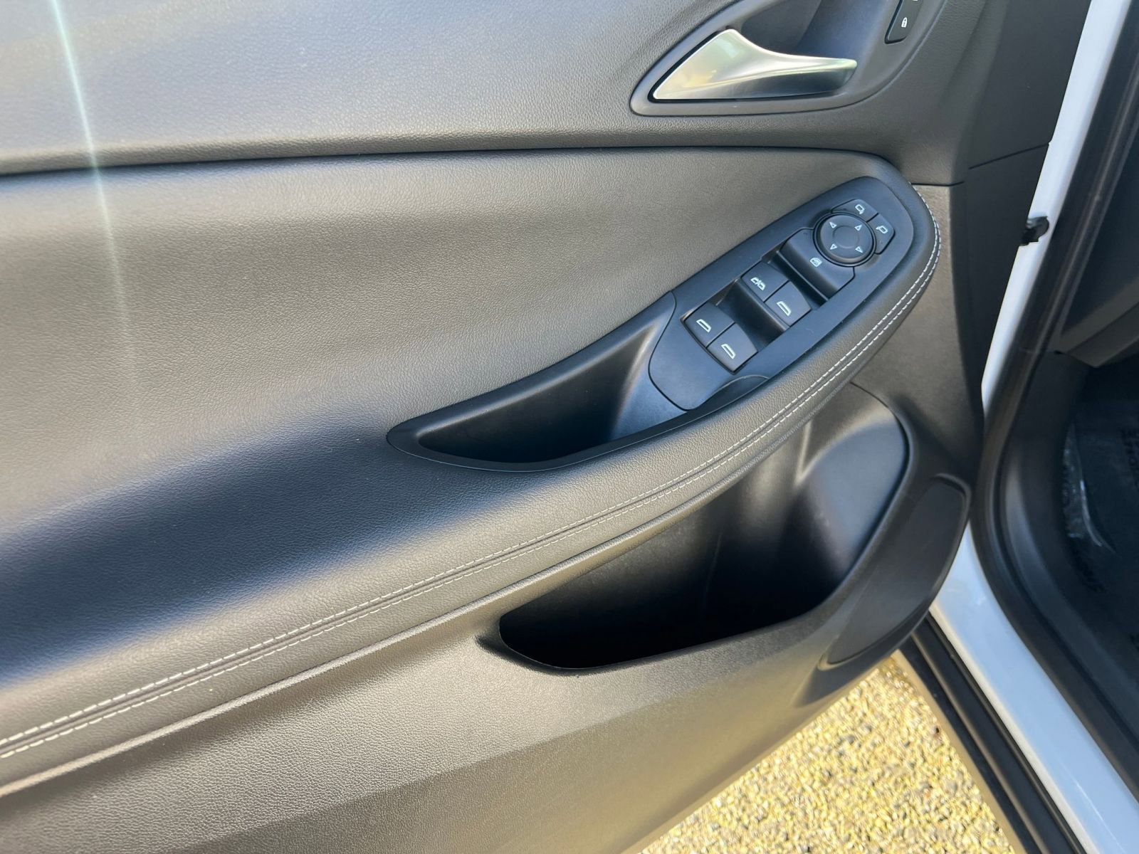 Thumbnail: 2025 Buick Encore GX - 18