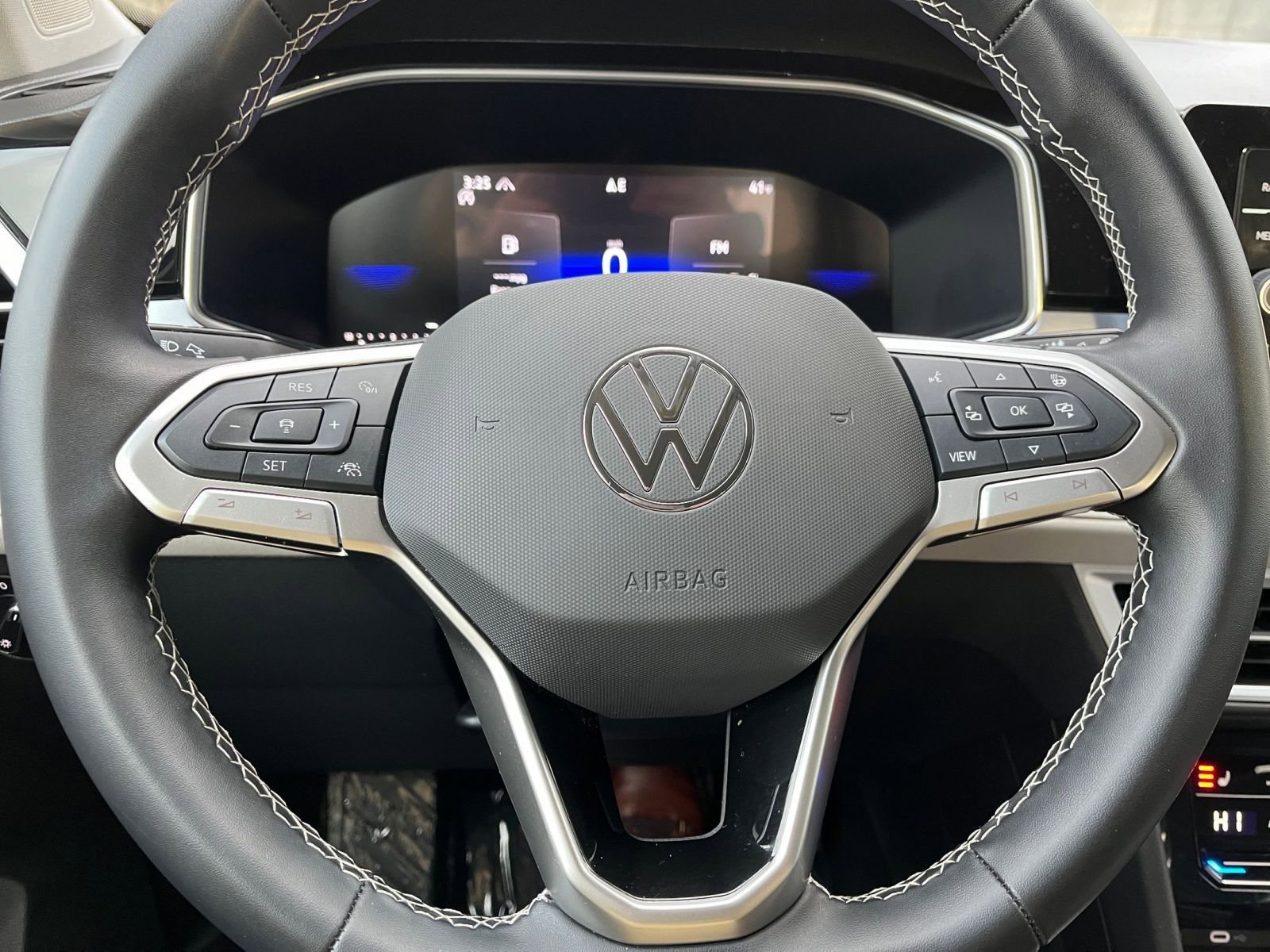 Thumbnail: 2025 Volkswagen Taos - 28