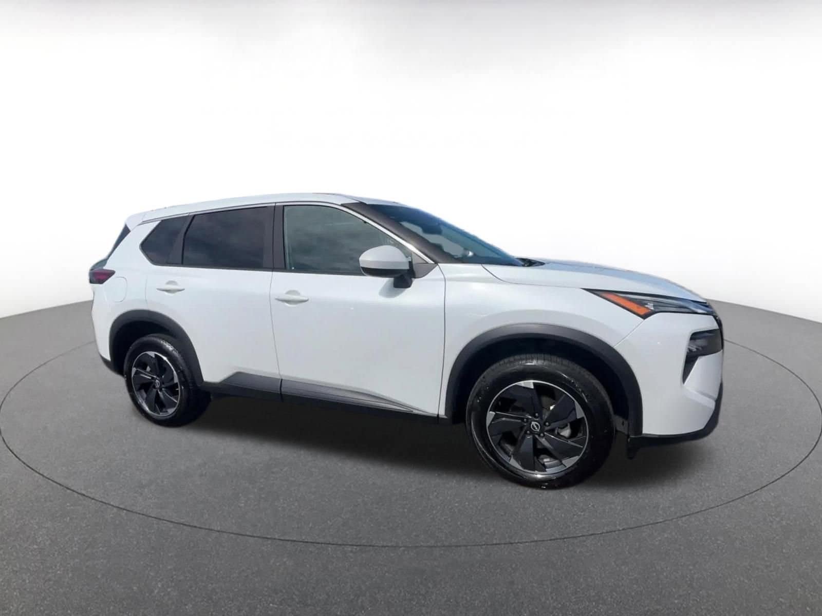 Thumbnail: 2025 Nissan Rogue - 2