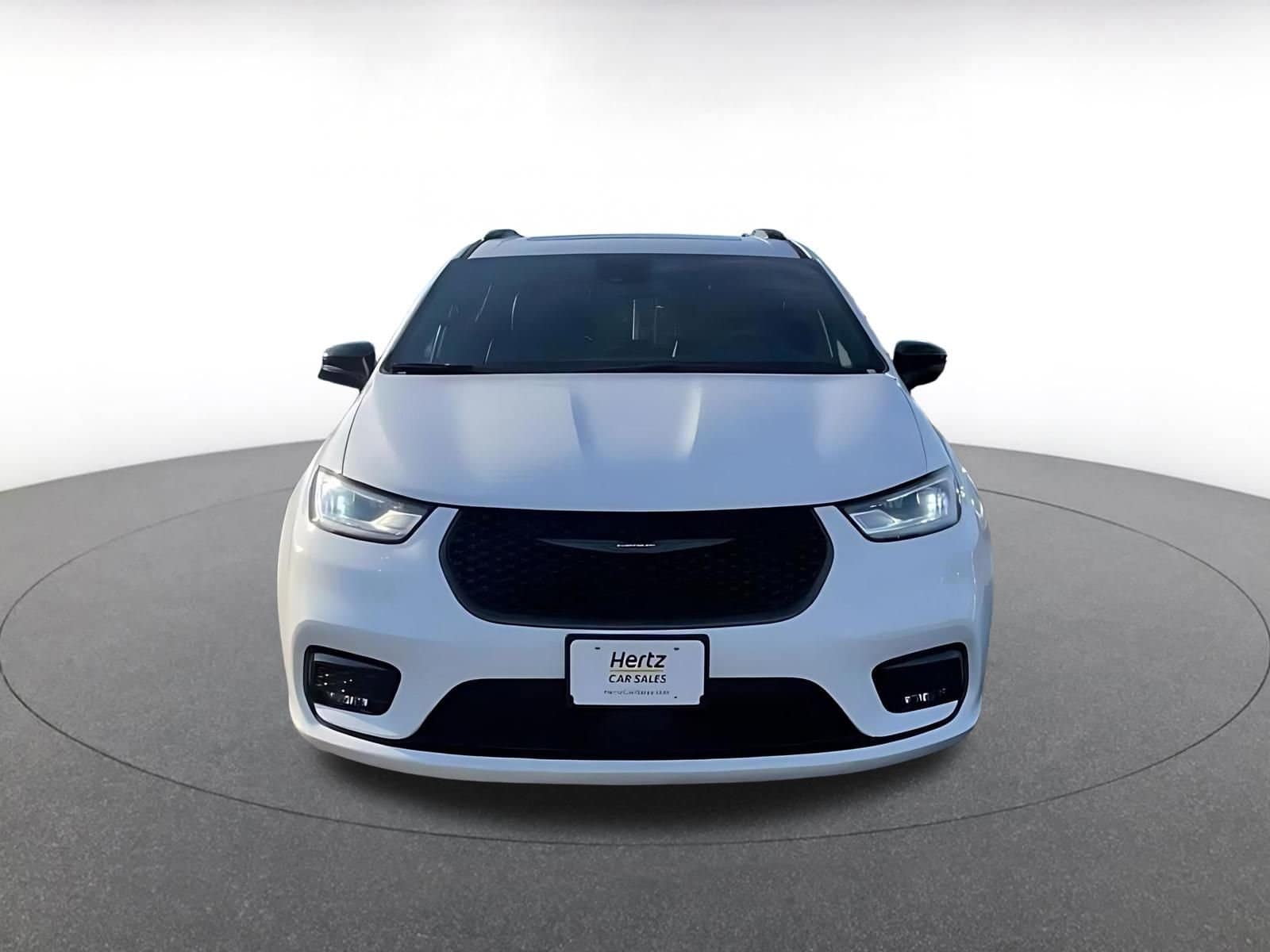 Thumbnail: 2025 Chrysler Pacifica - 4