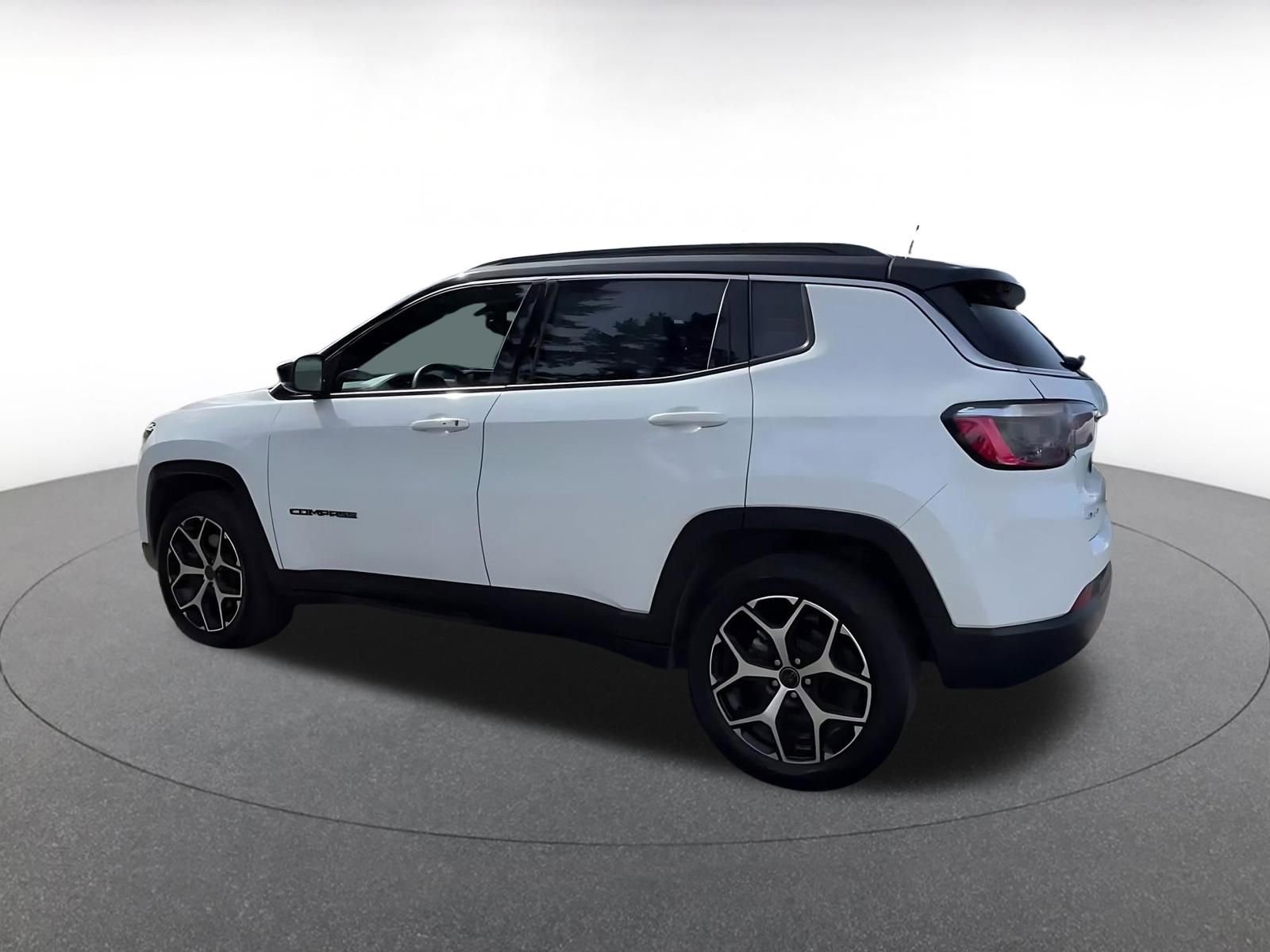 Thumbnail: 2025 Jeep Compass - 10