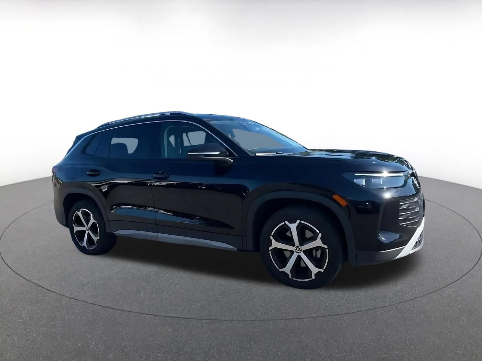 Thumbnail: 2026 Volkswagen Tiguan - 2