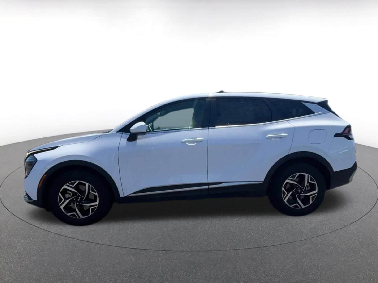 Thumbnail: 2025 Kia Sportage - 9