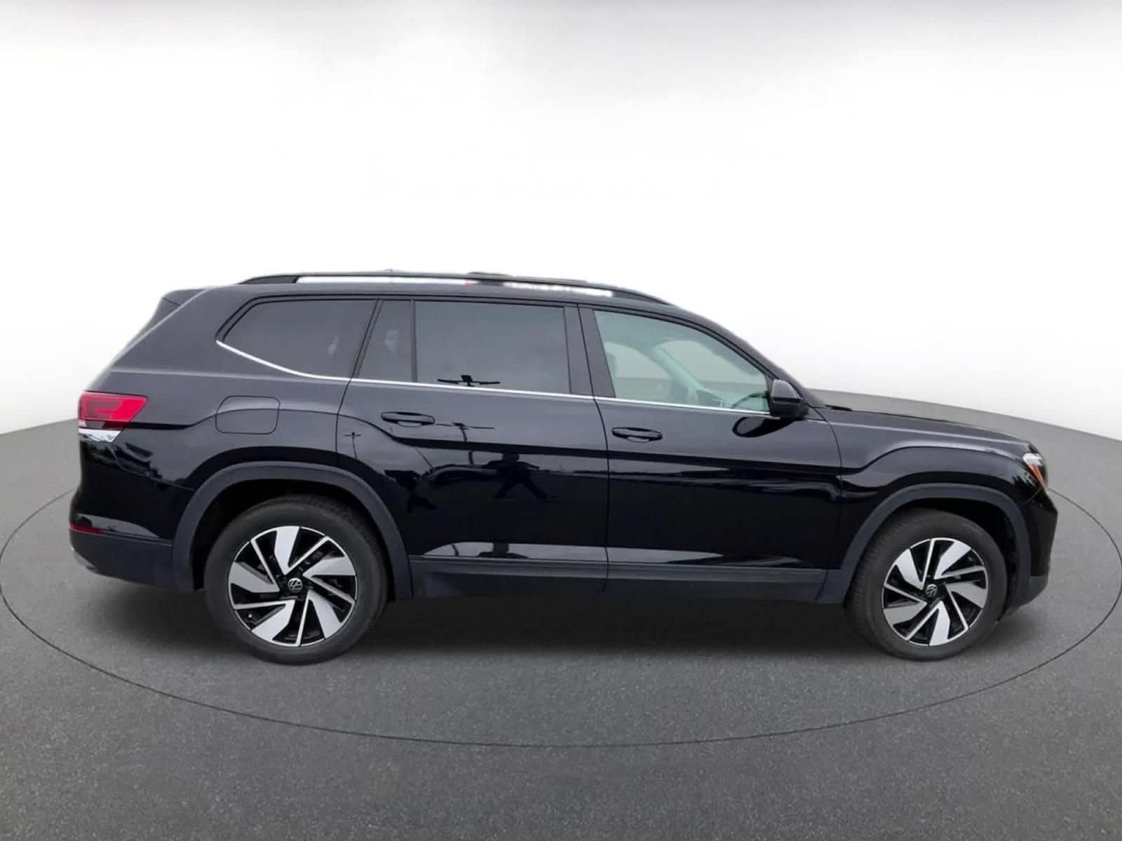 Thumbnail: 2026 Volkswagen Atlas - 16