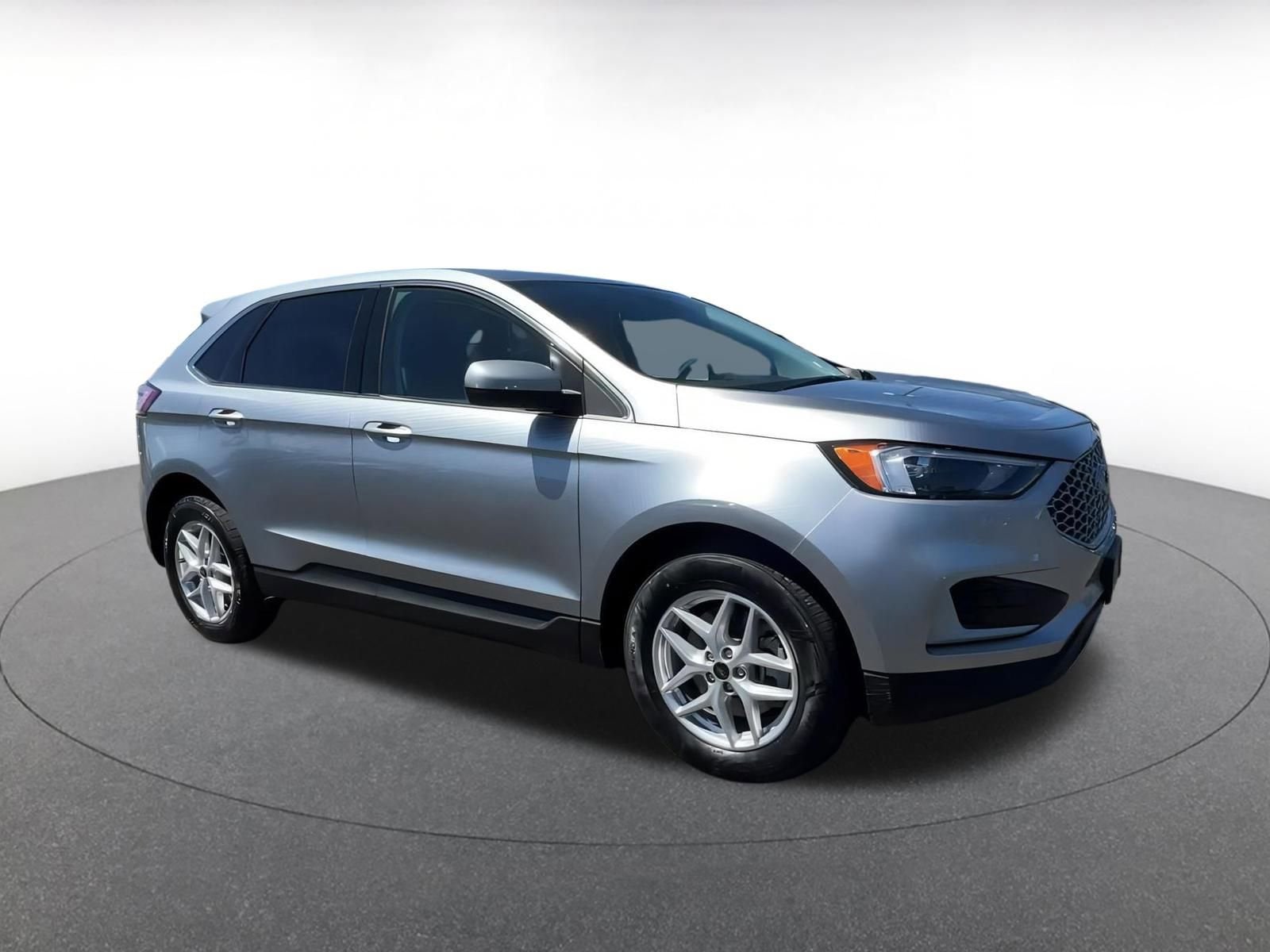 2024 Ford Edge SEL 2