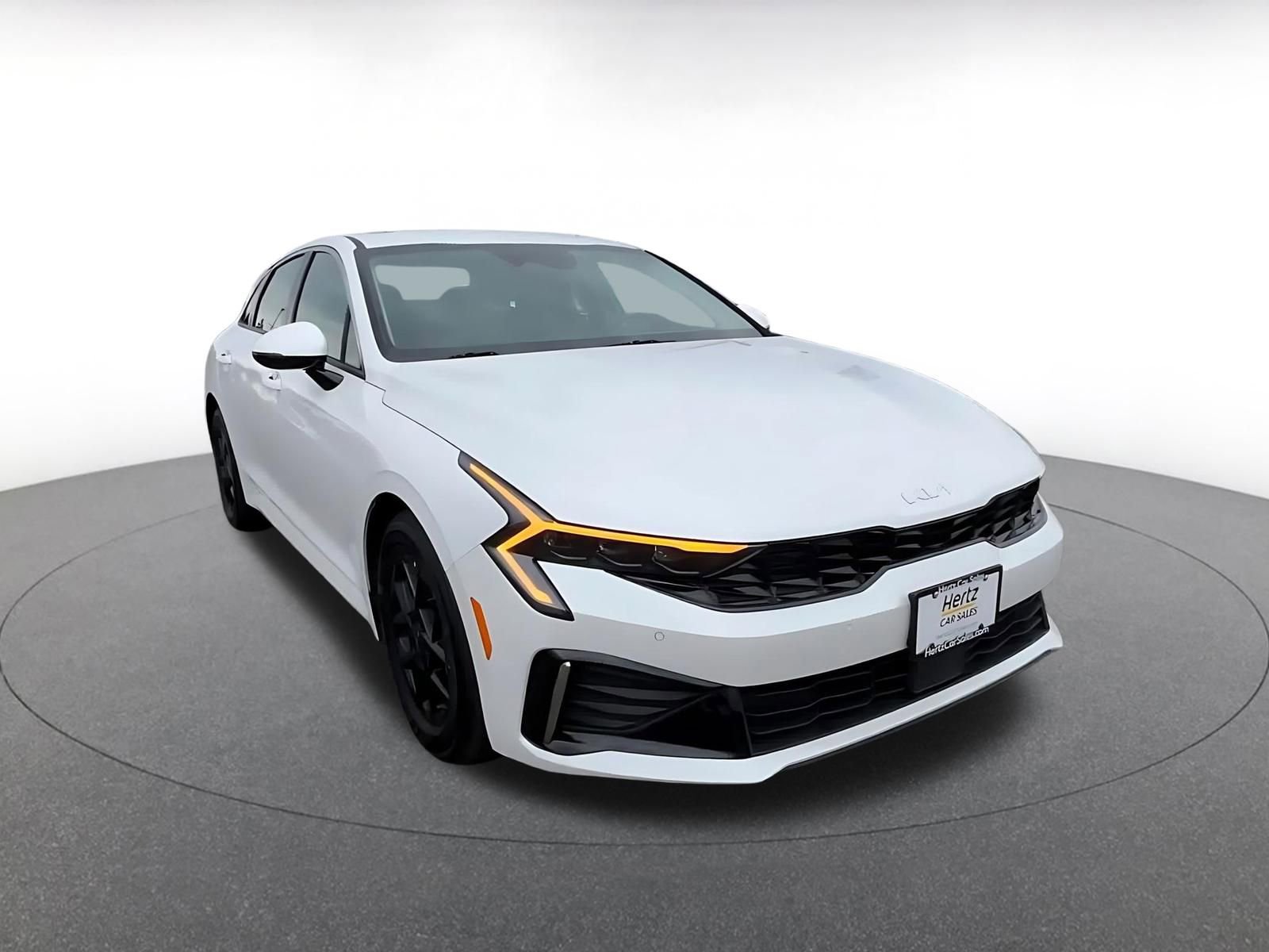 Thumbnail: 2025 Kia K5 - 3