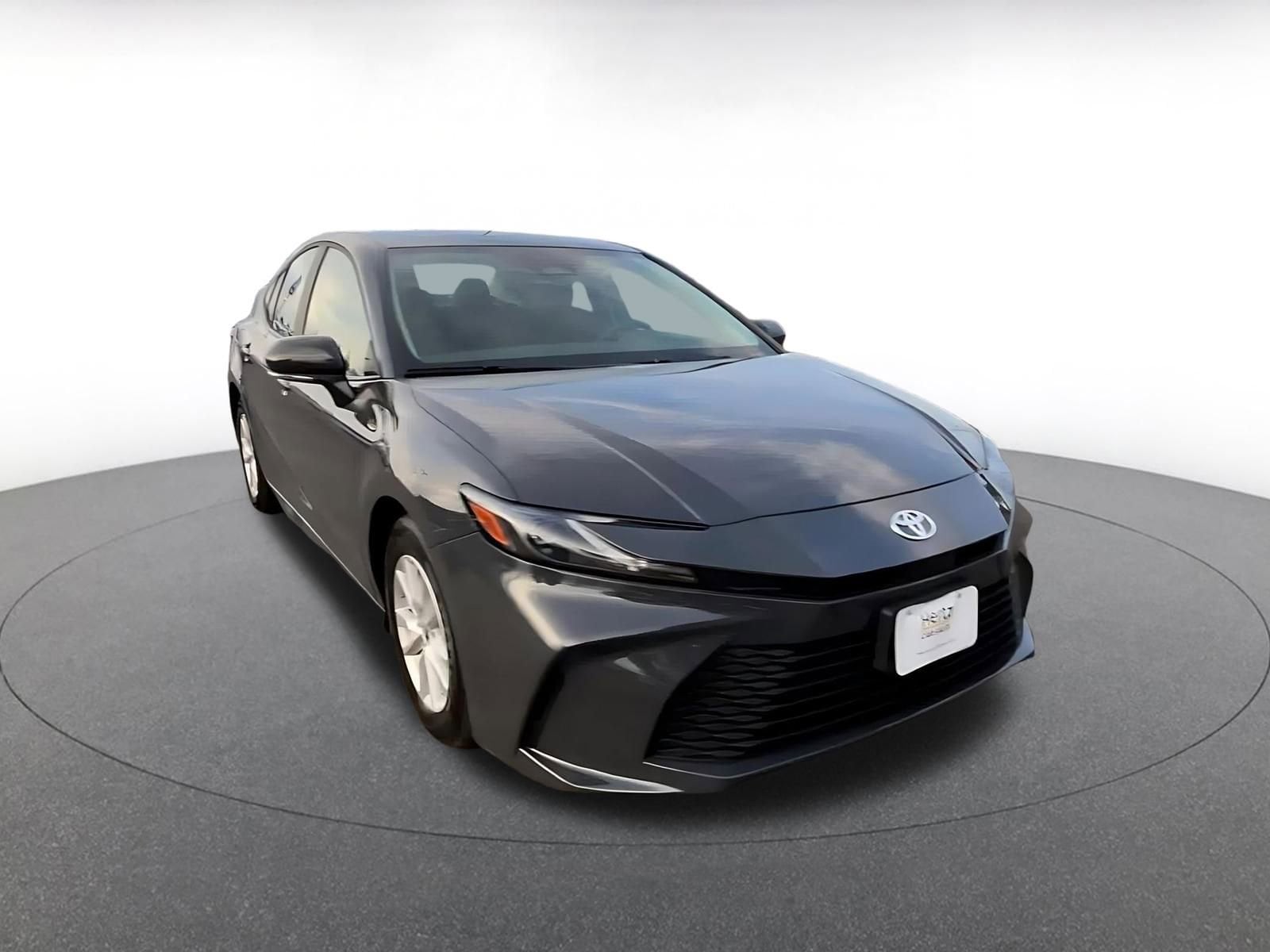 Thumbnail: 2025 Toyota Camry - 3