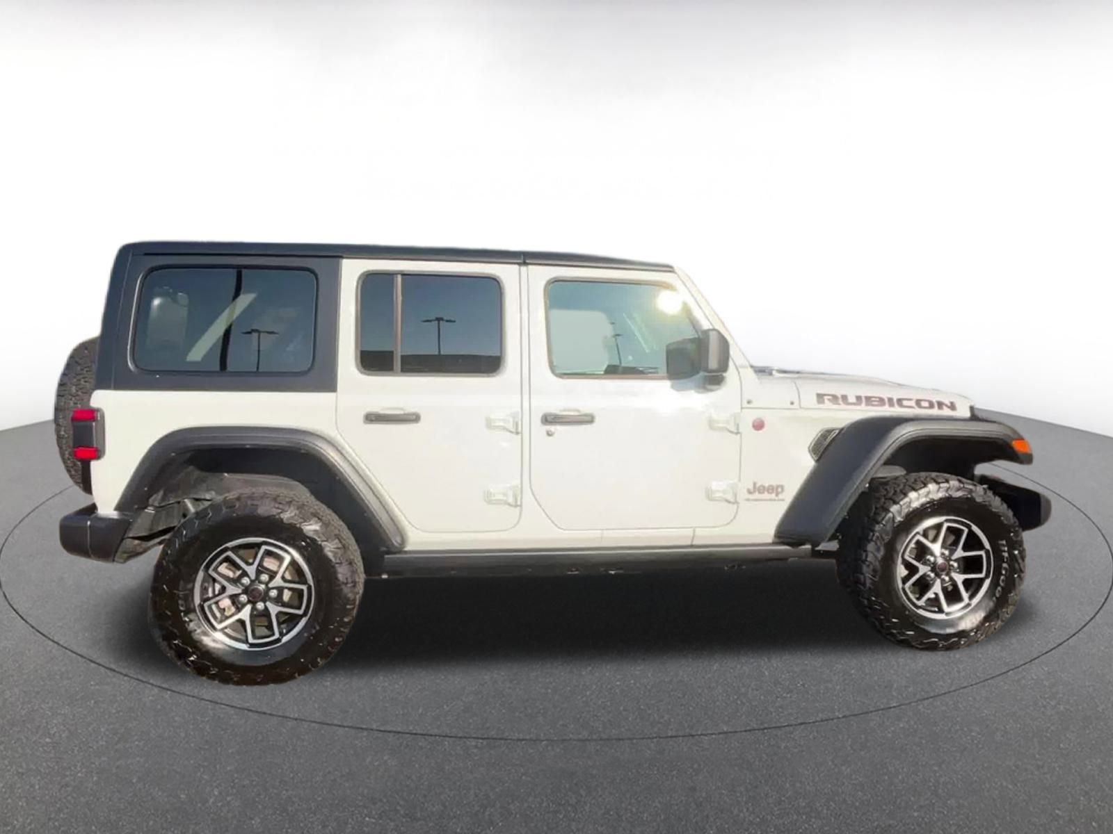 Thumbnail: 2025 Jeep Wrangler - 16