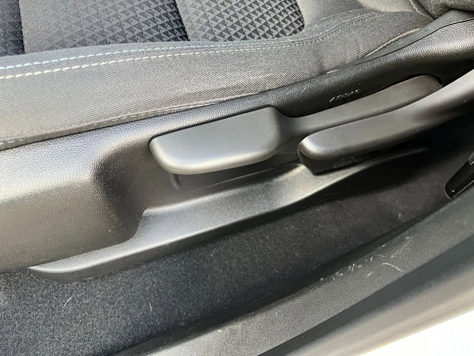 Thumbnail: 2023 Chevrolet Bolt EV - 24