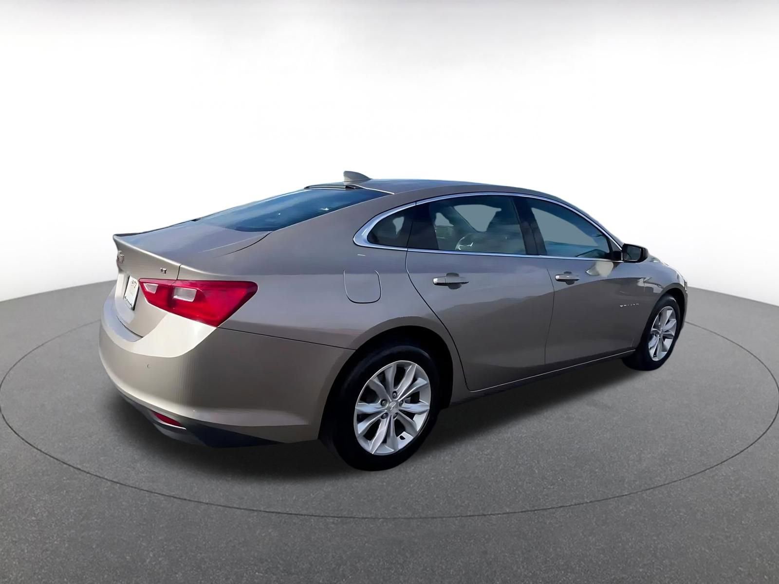 Thumbnail: 2024 Chevrolet Malibu - 15