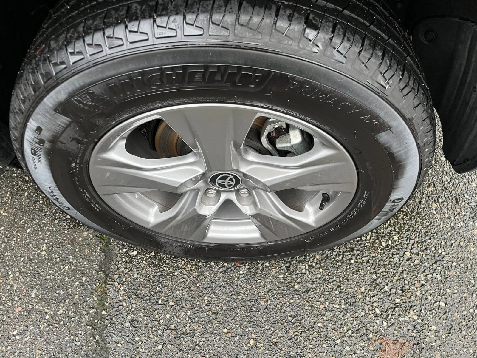 Thumbnail: 2025 Toyota RAV4 - 32