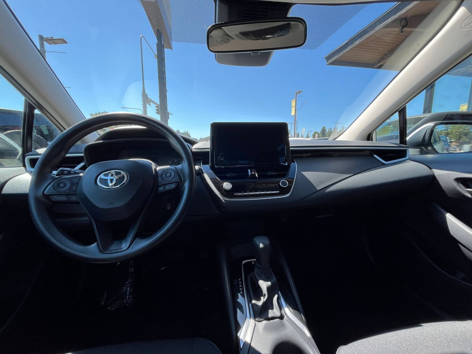 Thumbnail: 2025 Toyota Corolla - 32